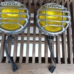 【希少】当時物 4WD トヨタ純正 フォグランプ【点検OK】TOYOTA フォグ ハイラックス サーフ ランドクルーザ プラド FJクルーザー ランクル 中古 右/左
