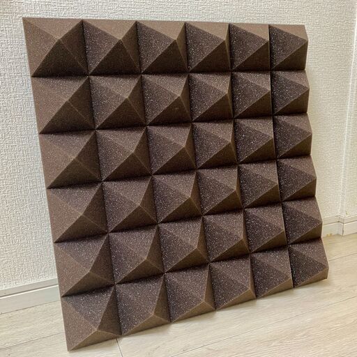 吸音材 SONEX ( ソネックス ) / PYR4 BROWN 8枚 61cm 正方形