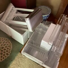 値下げしました＞中古　４４０L／６ドア　シャープ冷蔵庫　動作確認済み