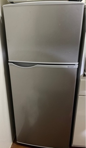 【美品】シャープ2020年製冷蔵庫128L