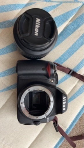 Nikon D3000  一眼レフ