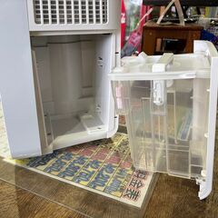 ✨安心の動作保証付✨SHARP 2022年製 衣類乾燥除湿機 CM-P100-W 【愛市IJ4017084-104】