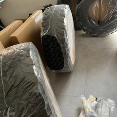 新品未使用 4本 YOKOHAMA 285/70/R17 ジオランダー タイヤ 17インチ