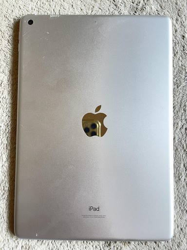 iPad 第9世代 10.2インチA2602 Wi-Fi silver 64GB バッテリー98