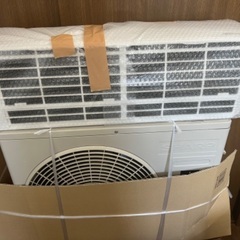 SHARP エアコン　AY-N22DM　2022年製　6〜8畳用。