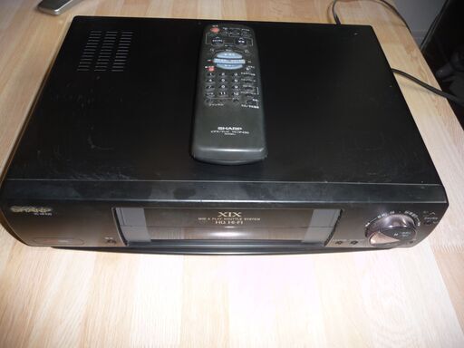 SHARP製VHSビデオデッキ　動作品