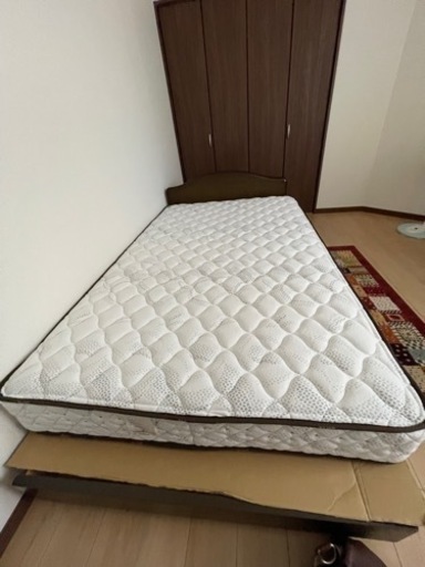 サータ　ベッドマット