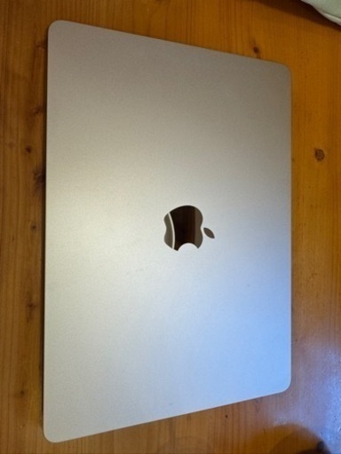 MacBook Air 13.6㌅ MLY23J/A