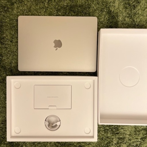 【新品に近い】MacBook Air 15インチ M3チップ搭載　2024年発売 スターライト