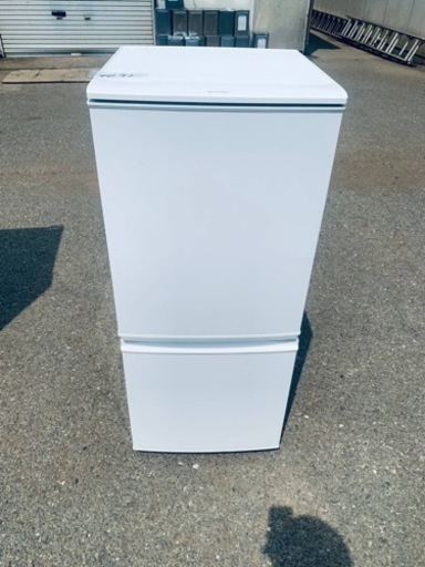 シャープ ノンフロン冷凍冷蔵庫　SJ-14Y-W