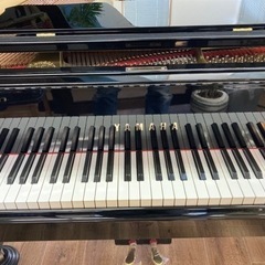 YAMAHA グランドピアノG5E 1980年全弦をドイツ製レスローに交換しました。