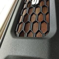 JB64 JB74 ジムニー ジムニーシエラ フロントグリル
本体　チッピング塗装　メッシュ部ツヤ消しBK
純正SUZUKIエンブレム付
