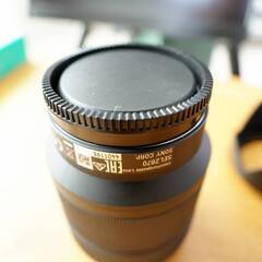 取引決定済み【標準ズーム】SEL2870 SONY純正フルサイズ対応レンズ 光学式手ブレ補正