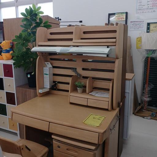 ★ジモティー割あり★イトーキ　学習机　ロータイプ　高さ(H)153.5× 幅(W)100× 奥行(D)67cm)　【joh1682】