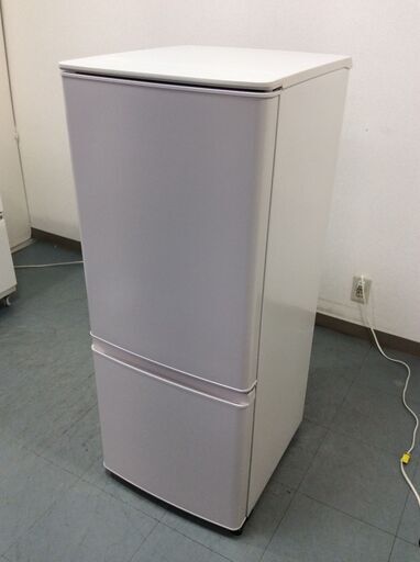 YJT9128【MITSUBISHI/三菱 2ドア冷蔵庫】美品 2023年製 MR-P15H-W 家電 キッチン 冷蔵冷凍庫 右開き 146L