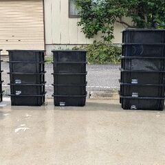 メダカ飼育容器になります。