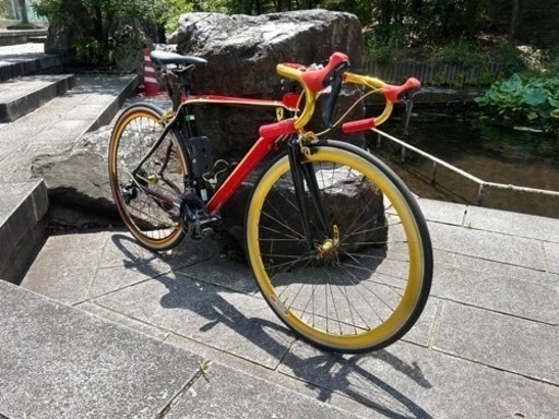 スクーデリアフェラーリ.ロードバイクゴールドvr SHIMANO.SORAコンポ