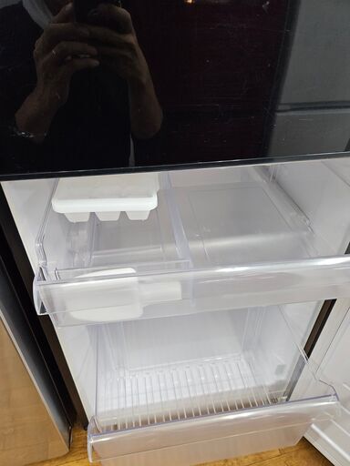 リサイクルショップどりーむ鹿大前店】No10237 当店おすすめ！ アクア 2ドア冷蔵庫 2013年製 全体容量270L 冷凍室が大容量の100L！  この猛暑におすすめの冷蔵庫です♪ - 冷蔵庫