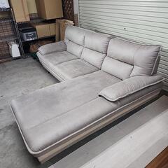 【売却済】３人掛カウチソファ　ライトグレー　ファブリックレザー