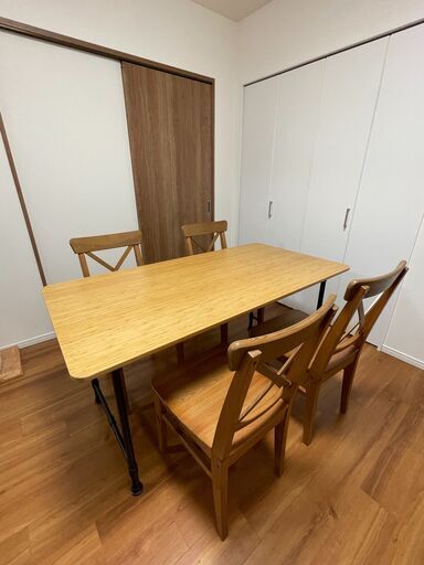 IKEAダイニングセット　テーブル＋椅子４脚