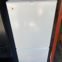 ☆中古￥13,000！AQUA　126㍑2ドア冷蔵庫　家電　2021年製　AQR-13E8(W)型　幅48㎝ｘ奥行56㎝ｘ高さ116㎝　【BG057】