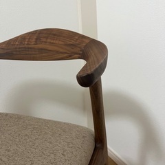 ウォールナット無垢材ダイニングチェア