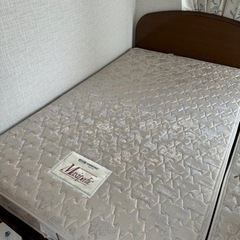 値下げ対応可能　シモンズ　ベッド2個セット　シングル　セミダブル