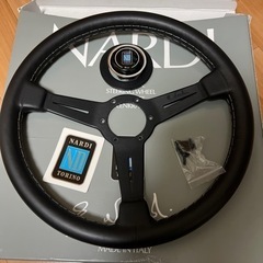 NARDI ステアリングCLASSICブラックレザー/ブラックスポーク（36φ）
