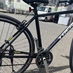 🍊ワンポイントのブルーが◎🍊TREK トレック クロスバイク 自転車🍊24段変速ギア🍊1012