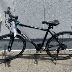 🍊ワンポイントのブルーが◎🍊TREK トレック クロスバイク 自転車🍊24段変速ギア🍊1012