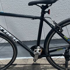 🍊ワンポイントのブルーが◎🍊TREK トレック クロスバイク 自転車🍊24段変速ギア🍊1012