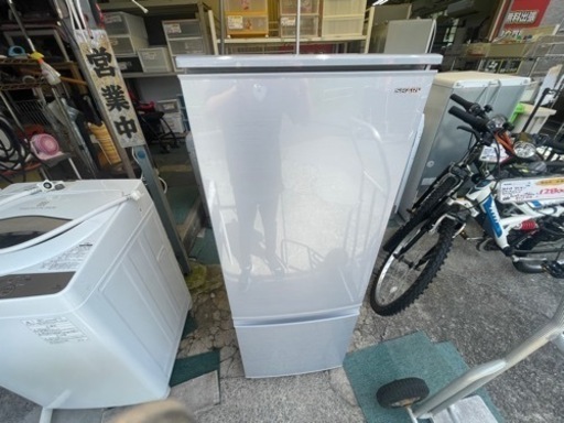 【リサイクルサービス八光】2020年製　シャープ  冷蔵庫 （167L・つけかえどっちもドア） 2ドア シルバー系 SJ-D17F-S