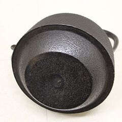 本場 南部鐵瓶 二升 万代屋 霰 南部菊七 鉄瓶 南部鉄器 (R2399wY)