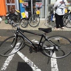 【✨オシャレなクロス入荷❗️ギア付き❗️通学❗️通学❗️遊びに大活躍❗️✨】ROAOMARK 700CCクロスバイク