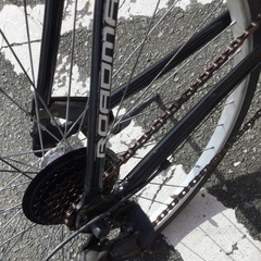 【✨オシャレなクロス入荷❗️ギア付き❗️通学❗️通学❗️遊びに大活躍❗️✨】ROAOMARK 700CCクロスバイク