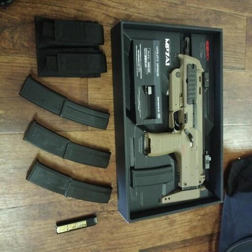 エアガン 電動 MP7 タンカラー  追加マガジン バッテリー