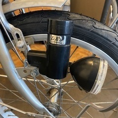 【スイング機能付き】3輪ワゴン　シルバー