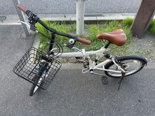 折りたたみ自転車　No.1347　ホワイト　20インチ　6段切り替え付き　【リサイクルショップどりーむ荒田店】