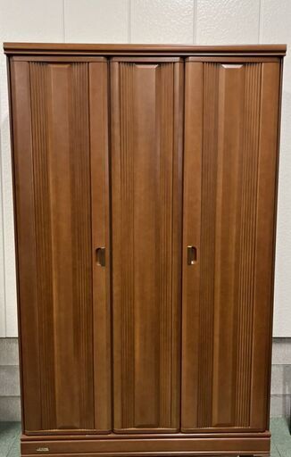 協和 KYOWA 木製 ワードローブ 3枚扉 洋服タンス 高級 大型 幅126cm×奥行56cm×高さ198cm