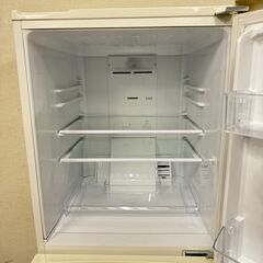  18588  AQUA 一人暮らし2D冷蔵庫 2017年製 157L ◆大阪市内・東大阪市他 6,000円以上ご購入で無料配達いたします！◆ ※京都・高槻・枚方方面◆神戸・西宮・尼崎方面◆生駒方面、大阪南部方面　それぞれ条件付き無料配送あり！            