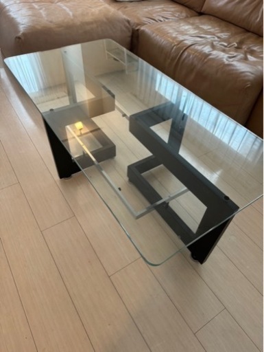 FLYMEe　GLASS LIVING TABLE