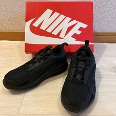 新品　NIKE AIR MAX BOLT　19㎝