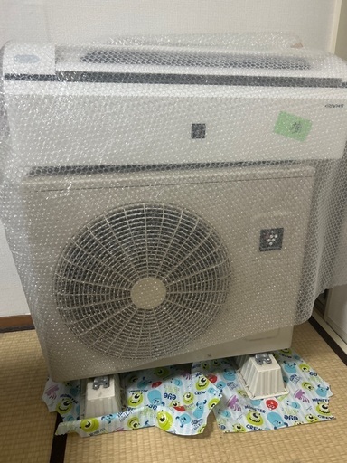 美品！シャープ　エアコン　2022年製　　8畳用