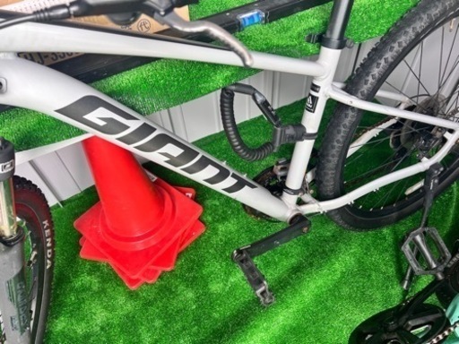 自転車 クロスバイク（返信お待ち下さい）