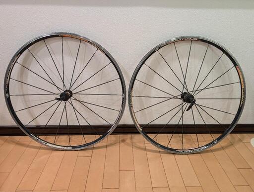 マヴィック MAVIC AKSIUM race クリンチャーホィール