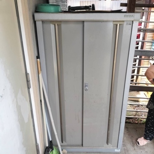 最終価格 鍵付き　イナバ 物置    シンプリー　MJ-096D　90×160ぐらい 屋内で使用してました