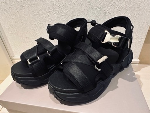 Vibramクロスサンダル　HARE ビブラムソール　新品未使用