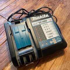 マキタ充電式チェンソー ・18Vバッテリ・18V充電器