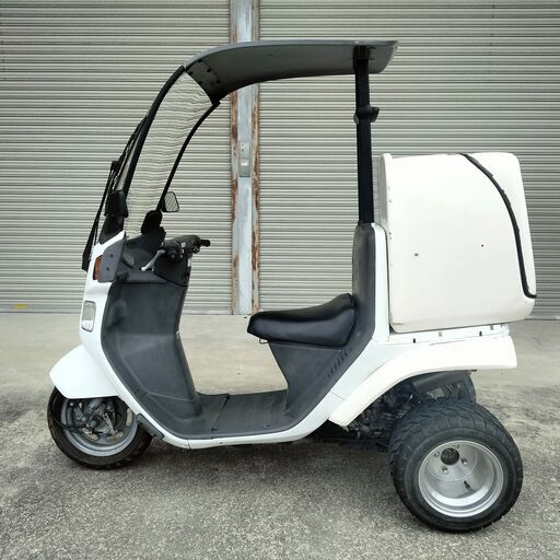 ホンダのジャイロキャノピーワイドカスタム。エアロ、チャンバー付き。