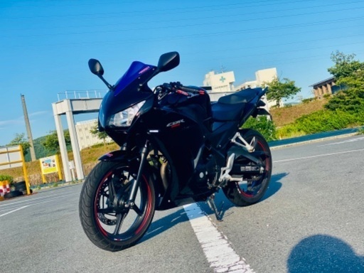 【交換・下取可】　ホンダ　CBR250R 人気のMC41 後期型‼️ 2眼のタイプ 綺麗な車両です✨　カスタム多数‼️ 整備しました　自賠責長い令和9年6月迄✨　即乗りOK‼️ この機会に是非